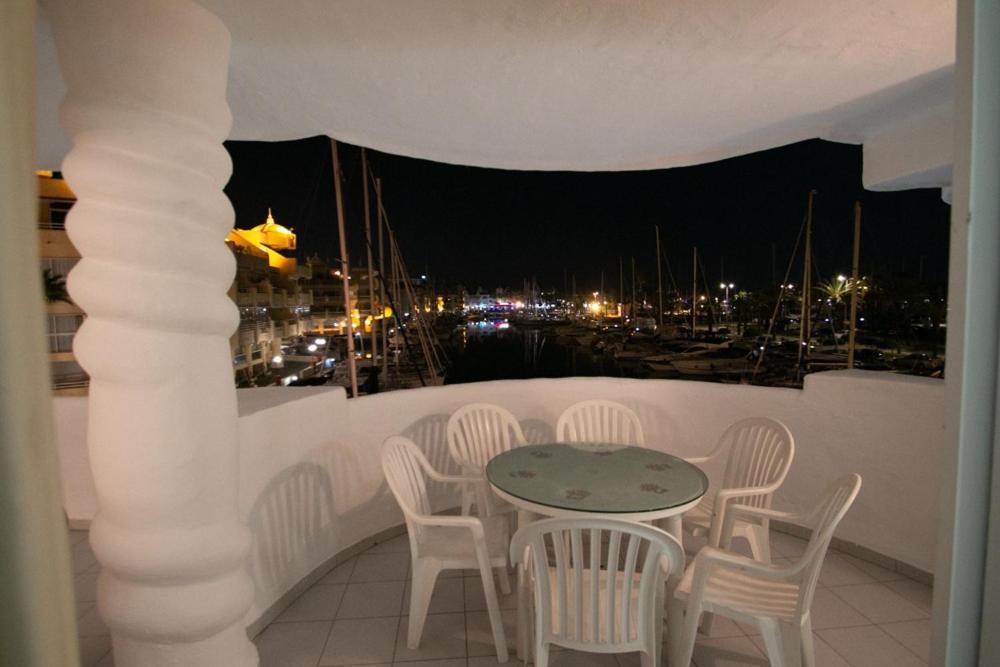 The Perfect Holiday Location 베날마데나코스타 외부 사진