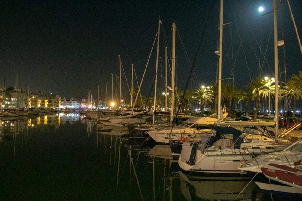 The Perfect Holiday Location 베날마데나코스타 외부 사진