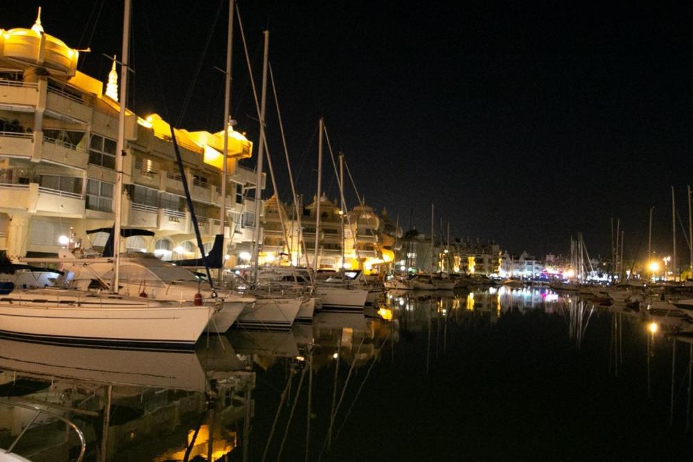 The Perfect Holiday Location 베날마데나코스타 외부 사진